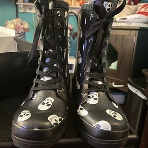 Water Resistant Rain Bootie (WW)